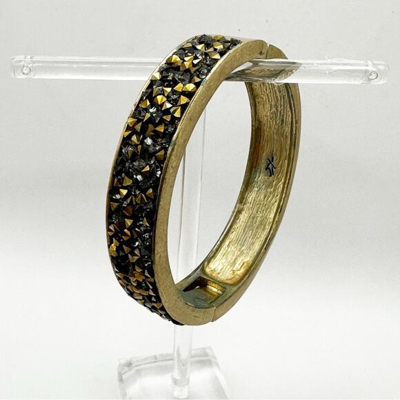 Kenneth Cole Bangle Bracelet KC Hinge Retro Casual - Picture 1 of 13